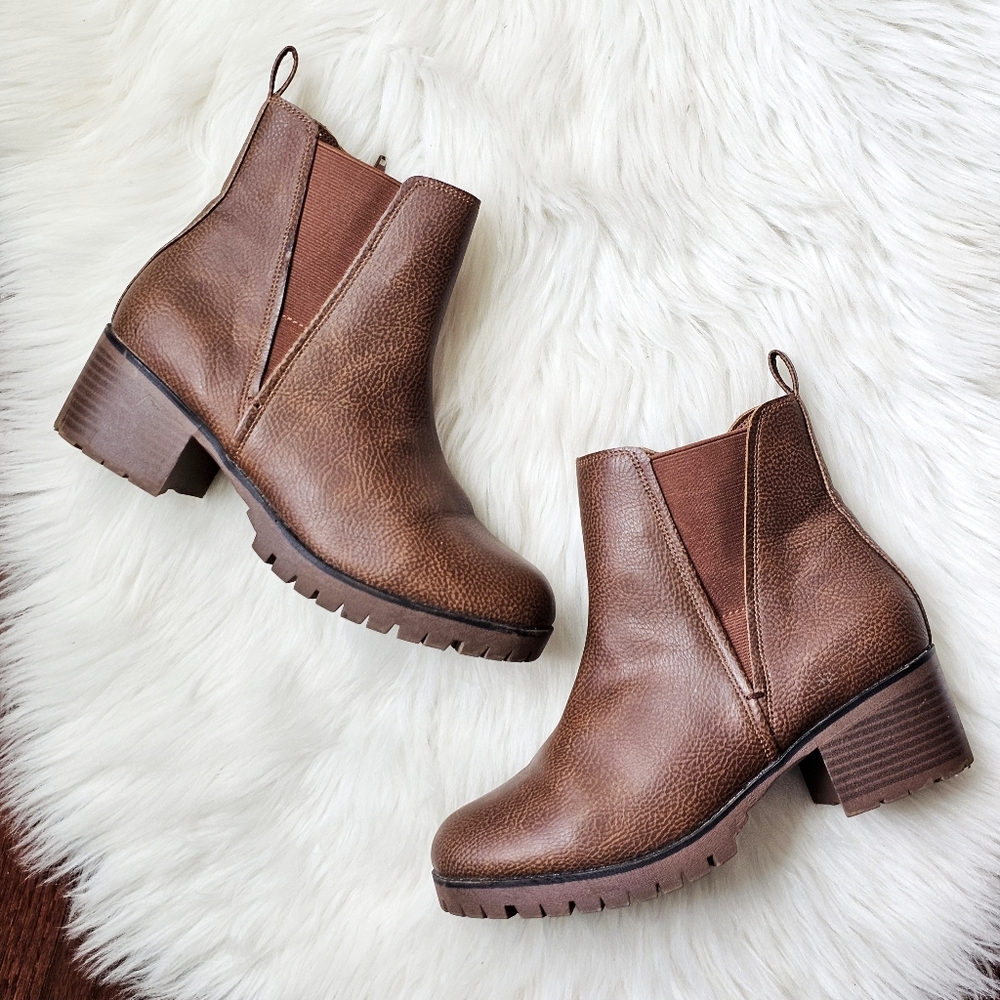 MIA Kids 'Rhoda' Chelsea Brown Boot – Girls Size 6M (Fits Women’s 7.5)